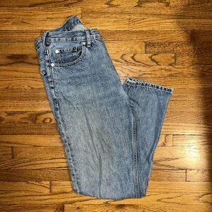 100% cotton Everlane “The Cheeky Jean”